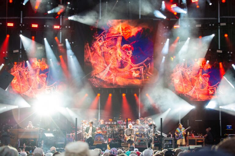 dead and company hershey