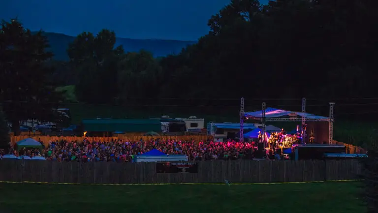 yard amphitheater