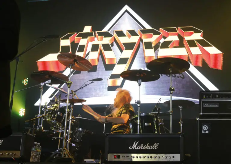 Stryper 