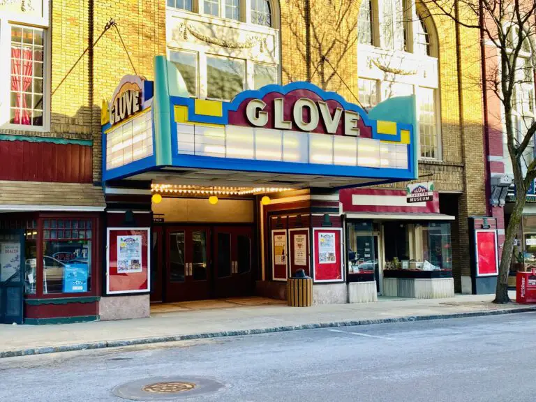 the glove theatre flame nobody's fool