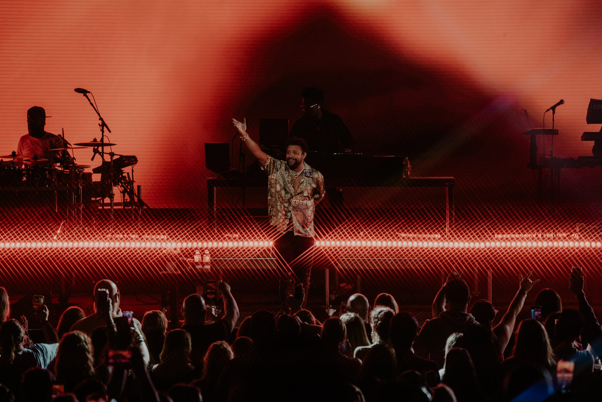 Shaggy & TLC give a Blast from the Past at SPAC