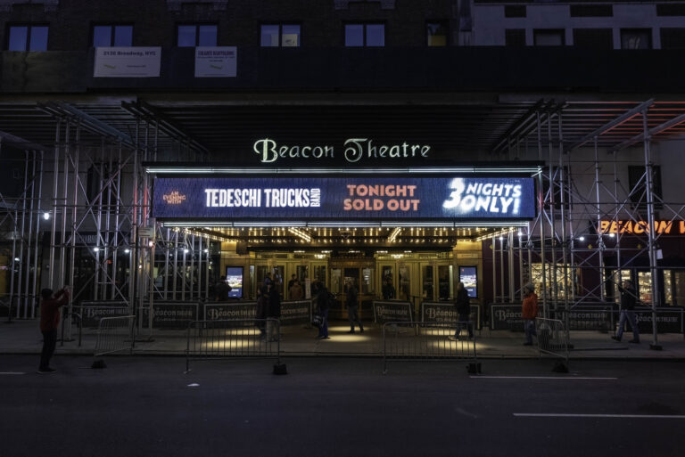 Tedeschi Trucks Band Triumphs at Beacon Theatre 
