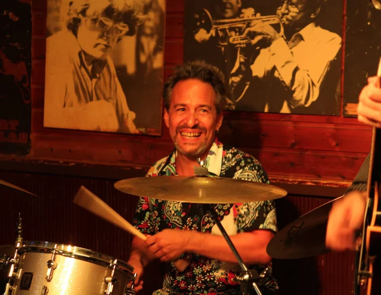 Castelli playing drums at Jazzland Vienna in 2014