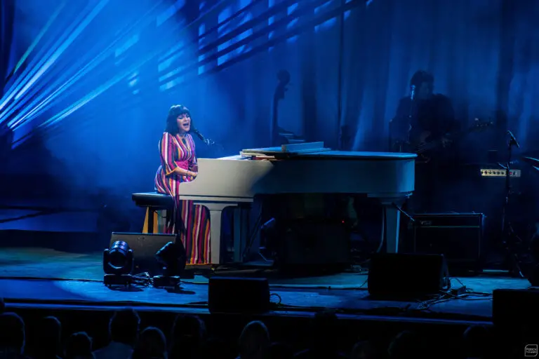 Norah Jones' latest tour with Mavis Staples 