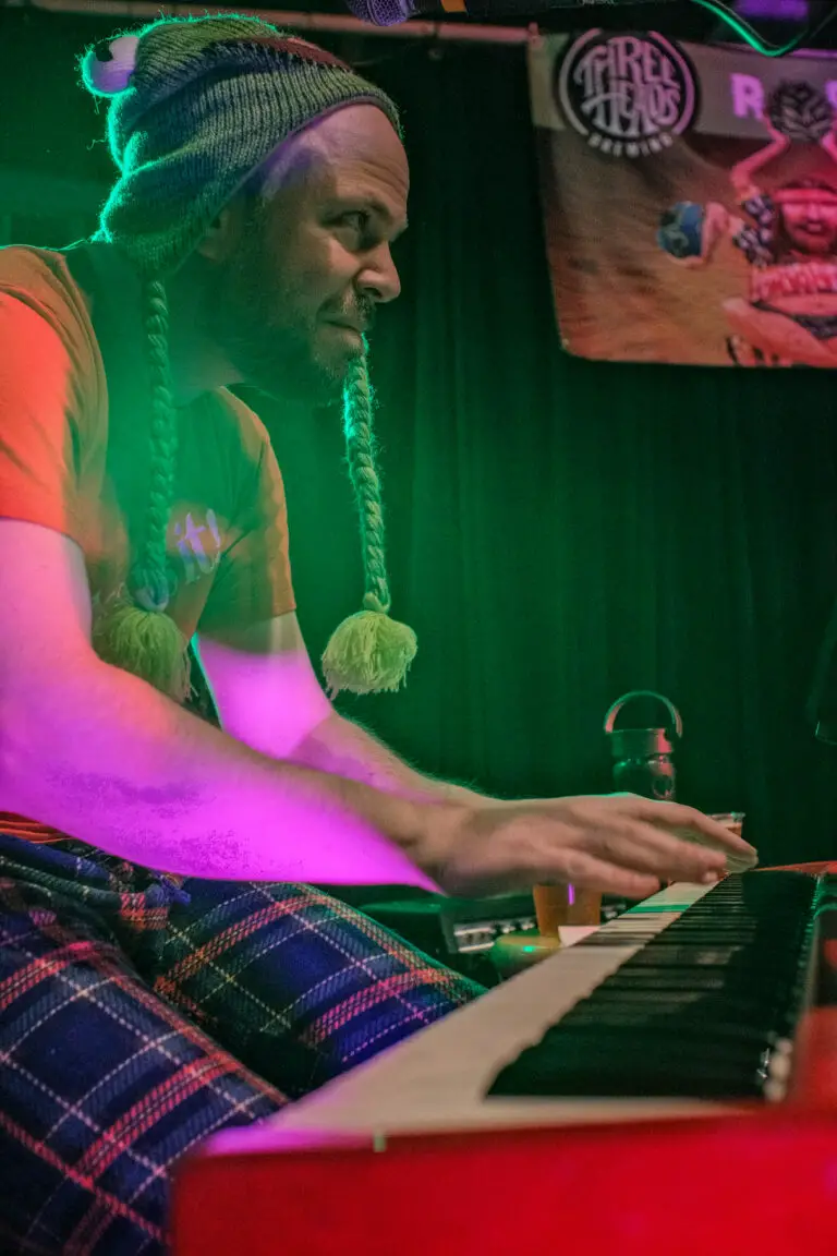 Rochester jam band the Niche with Rob Compa at 3HB