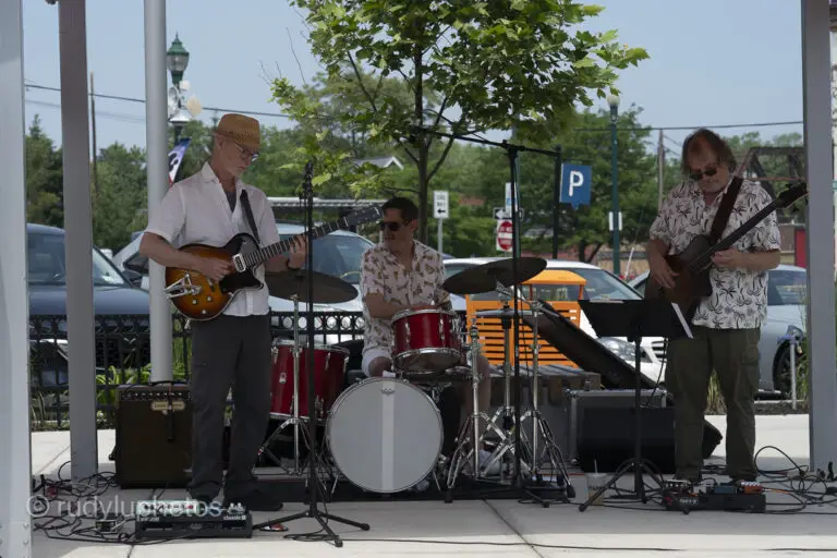 Todd Nelson Trio Plays Jazz On Jay
