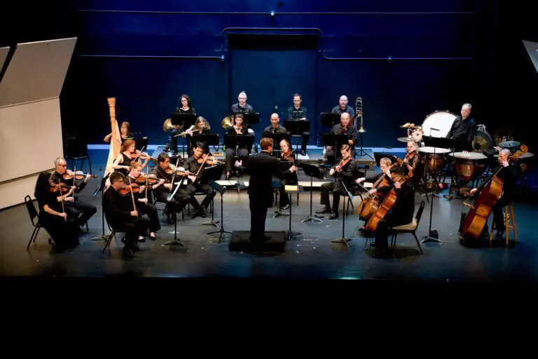 Lake Placid Sinfonietta performing ons tage