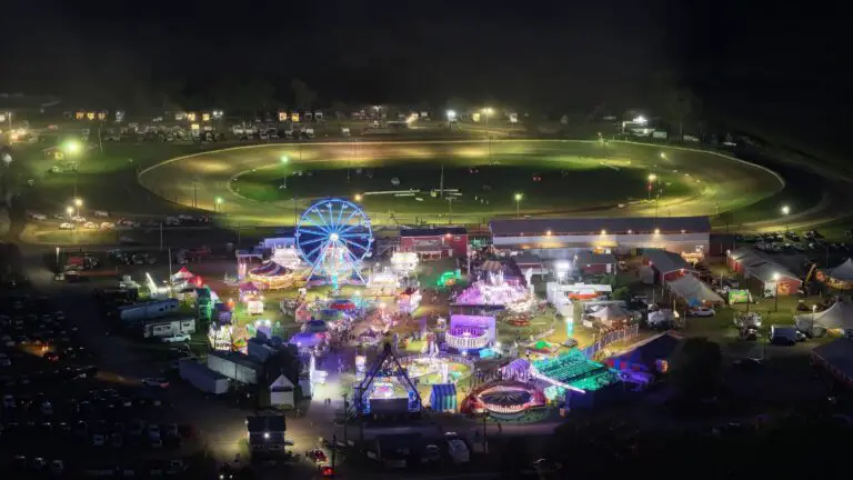 This image has an empty alt attribute; its file name is aftonfair-768x432.jpg