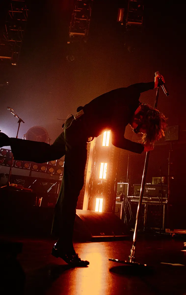 cage the elephant at capitol theatre in port chester, matt schultz