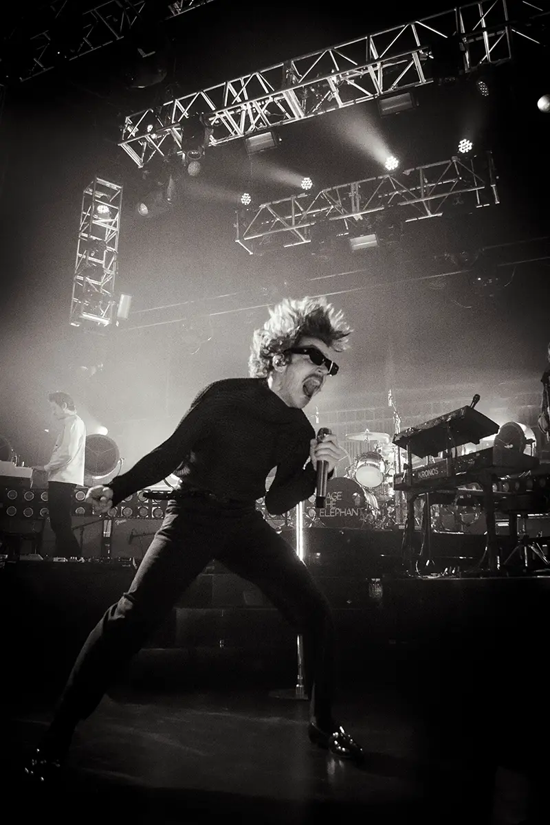 cage the elephant at capitol theatre in port chester, matt schultz