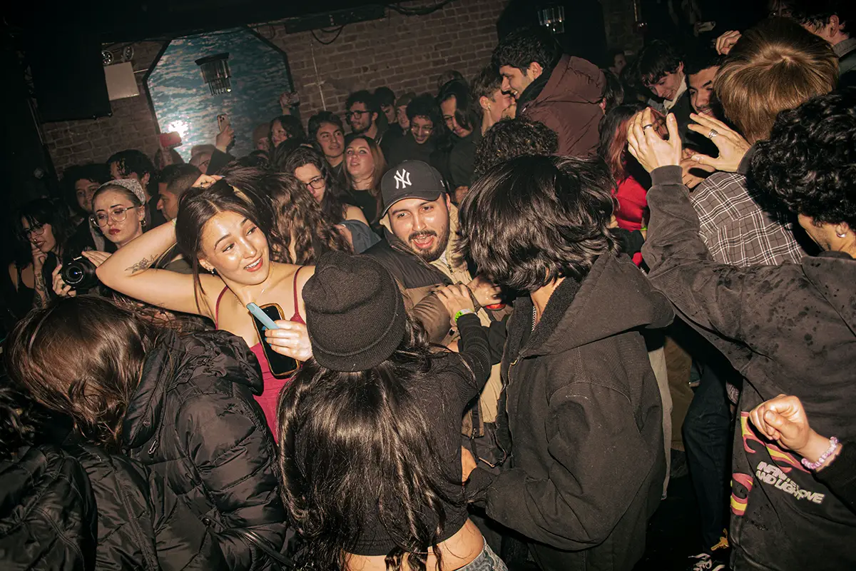 crowd shot at mercury lounge