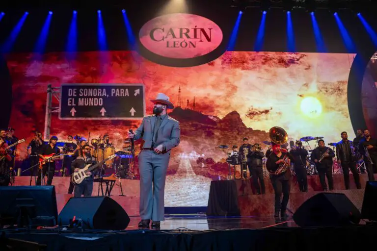 Carín León