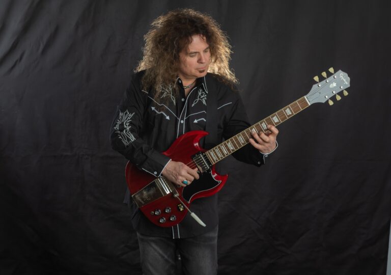 guitarist Vinnie Moore