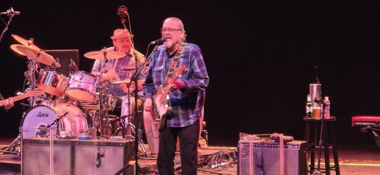 Los Lobos The Egg